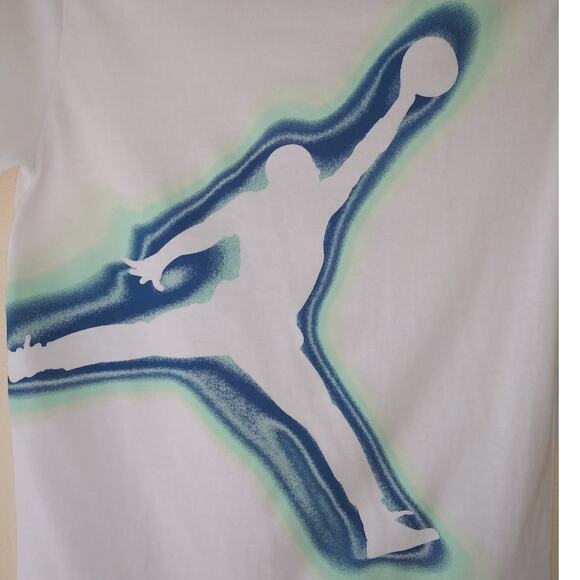 NWT Jordan Air Heat Map Big Boys Graphic T-Shirt White M - Picture 4 of 9